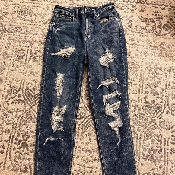 Hollister | Ripped Jeans | Medium-Dark Denim - Picture 1 of 7